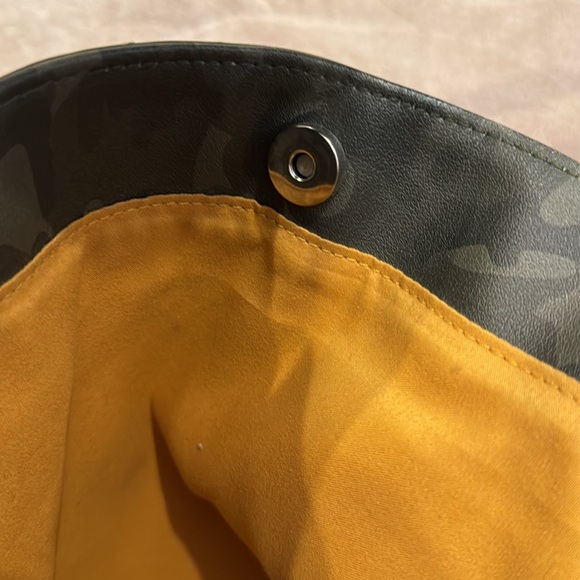 Palm Springs Life Diva bag - camouflage with magnetic closure - Picture 4 of 11